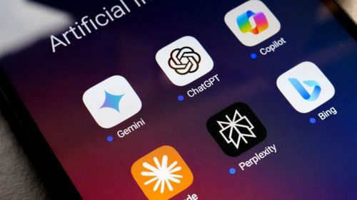ChatGPT devansează TikTok, Instagram și devine cea mai descărcată aplicație la nivel global în martie