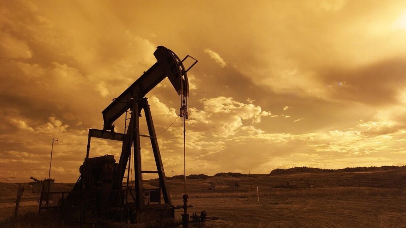 Preţurile petrolului au crescut luni cu peste 2%, pentru a cincea sesiune consecutivă