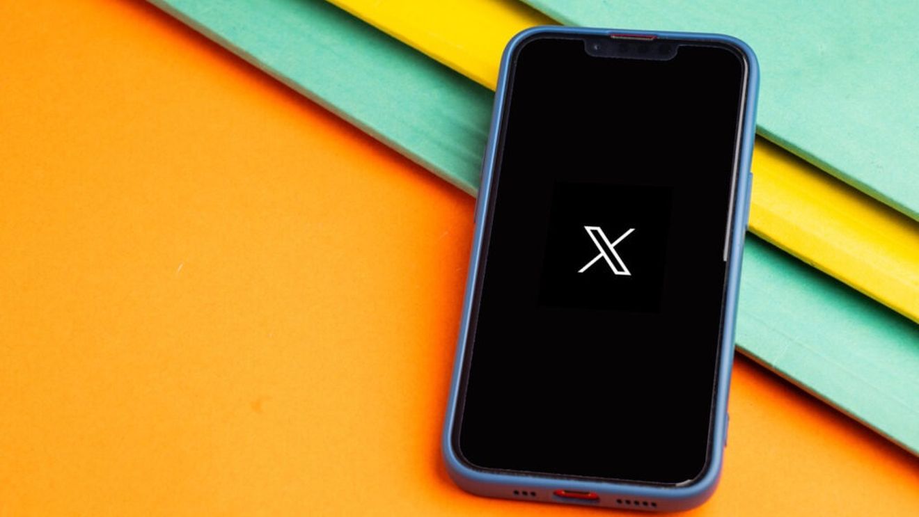 Platforma X a lui Elon Musk se confruntă cu o anchetă penală în Franța pentru manipularea algoritmilor