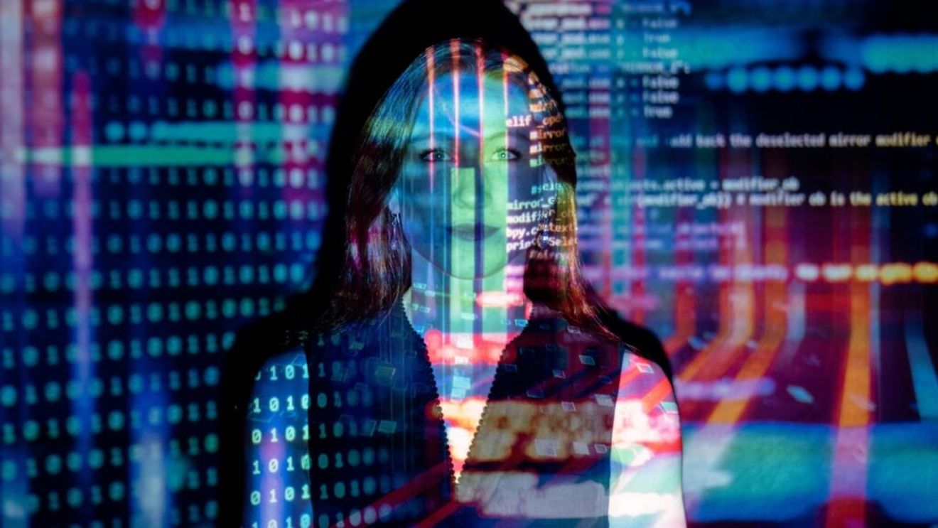 Cum AI este pe cale să schimbe radical industria modei /  Brandurile de modă se așteaptă să investească până la 3,5% din veniturile lor în AI până în 2030