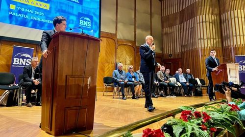 LIVE Prima întâlnire față în față Nicușor Dan - George Simion / Candidatul AUR: A spus contracandidatul meu că vreau să dau afară profesori, a mințit. Problema pe care o avem e cu paraziții politici, cu membrii de partid care au înțesat administrația / Nicușor Dan: România nu-și permite o aventură