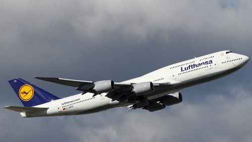 Acord între conducerea Lufthansa şi sindicatul piloţilor, pentru un armistiţiu privind grevele şi mărirea salariilor