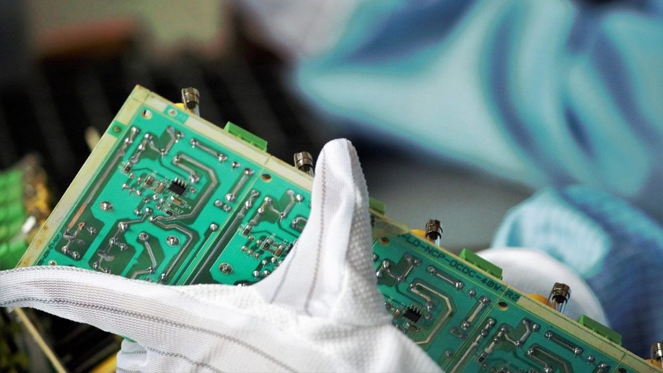 Ursula von der Leyen: Ţările Uniunii Europene trebuie să investească pentru „a produce în masă” semiconductori pe continent în scopul reducerii dependenţei de Asia