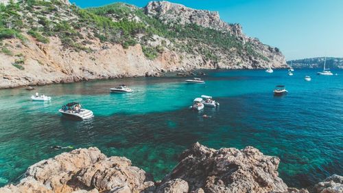 Mauritius mai degrabă decât Mallorca? Cum ne schimbă valurile de căldură vacanțele de vară