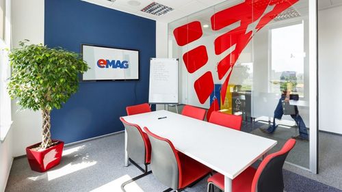 eMAG investește 300.000 euro în pregătirea a 85 de manageri și viitori manageri ai companiei