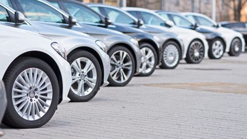 BREAKING UE renunță la interdicţia de a vinde automobile cu motoare pe combustie din 2035, anunță un influent europarlamentar