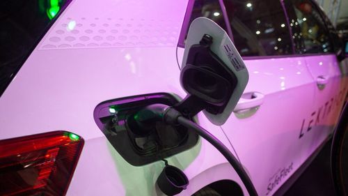 INFOGRAFIC Care sunt motivele pentru care consumatorii nu doresc să cumpere o mașină electrică în Europa