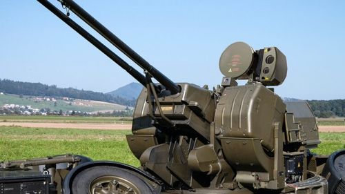 Bugetul alocat Apărării în 2026 va fi în jur de 2,3% din PIB, estimează premierul Bolojan