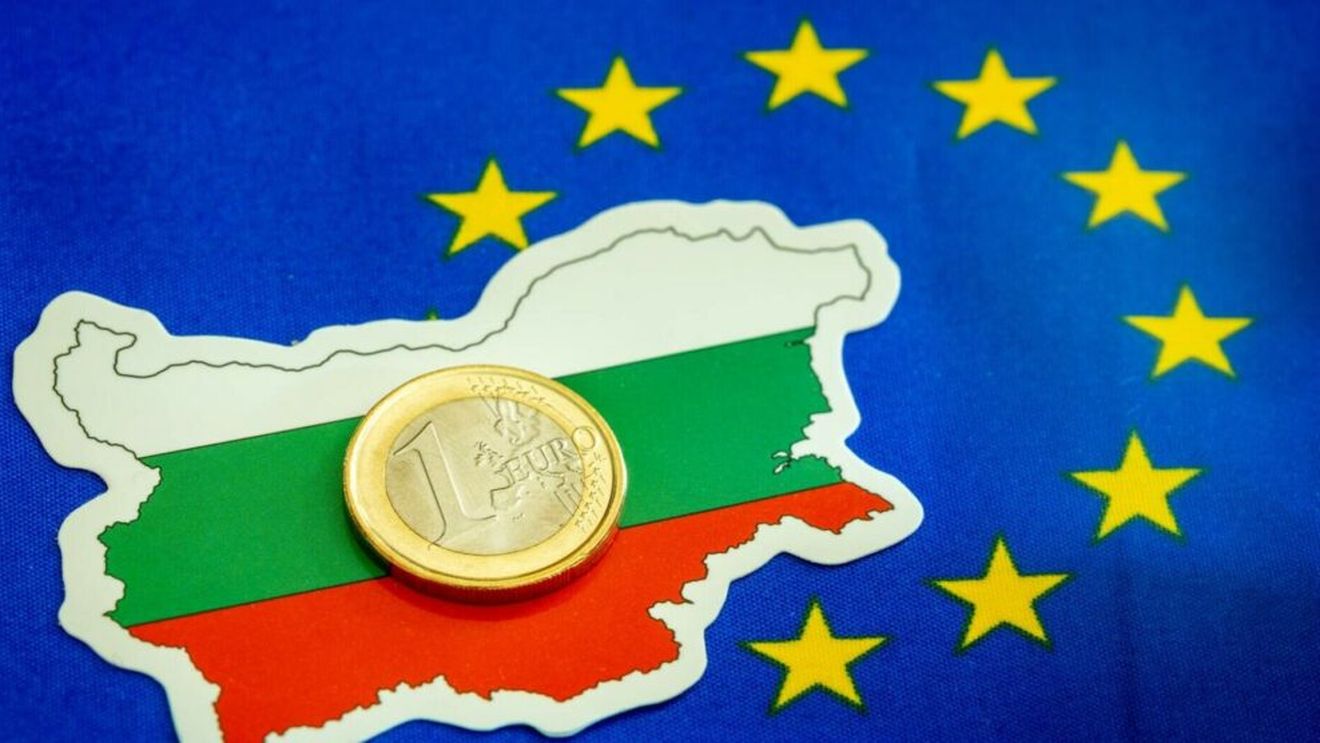 Fitch Ratings a îmbunătățit ratingul Bulgariei pentru datoria pe termen lung și pe termen scurt în valută