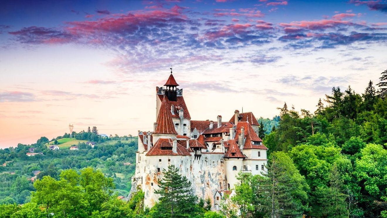 Cele mai căutate obiective din România în 2021: Castelul Bran, Peleșul și Castelul Corvinilor (Analiză Google Maps)