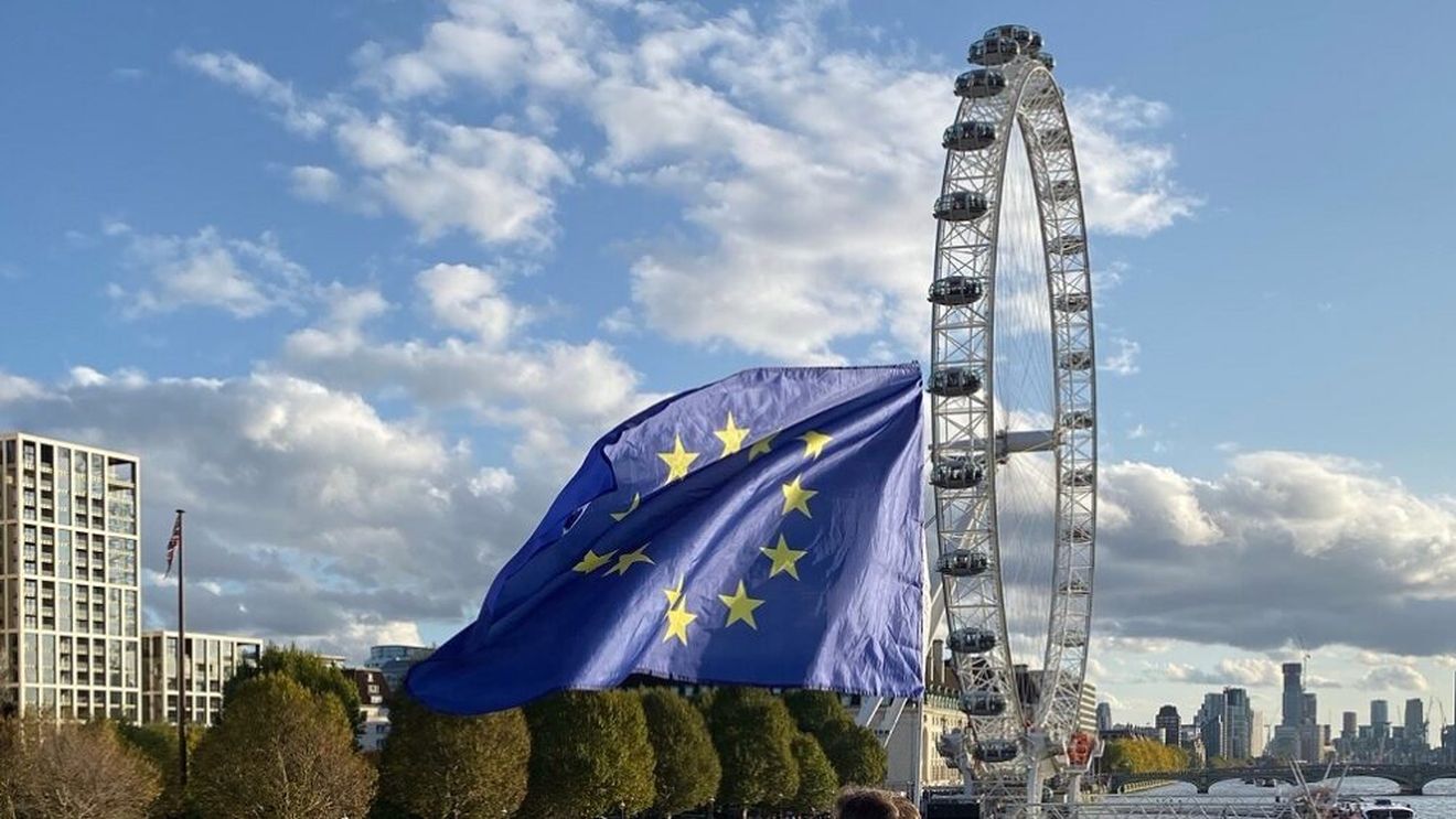 Cum afectează Brexit comerțul online: clienții și firmele s-au trezit cu taxe noi și zeci de formulare birocratice de completat