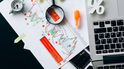 Banca Naţională a Elveţiei preia inițiativa schimbării de macaz: BNS a decis joi să reducă dobânda de politică monetară, pentru prima dată după doi ani