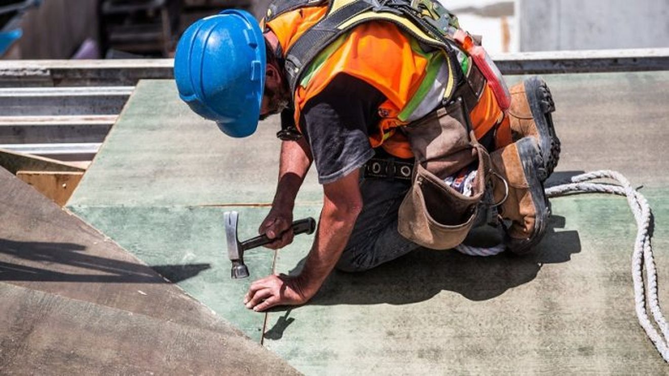 Piața muncii după pandemie: România și alte state exportatoare de forță de muncă își pot rezolva deficitul de muncitori grație restricțiilor de deplasare