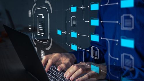 Sondaj GitHub: Peste 90% dintre programatori spun că folosesc soluţii software bazate pe inteligenţa artificială pentru a scrie cod