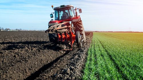 Programul „Rabla pentru tractoare” începe pe 12 mai și pot fi depuse documentele inclusiv în aplicația AFM / Bugetul alocat: 500 de milioane de lei