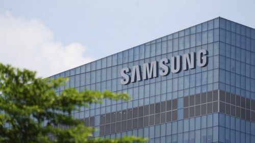 Directorii executivi de la Samsung vor primi în premieră o parte din bonusuri sub formă de acțiuni - Bloomberg