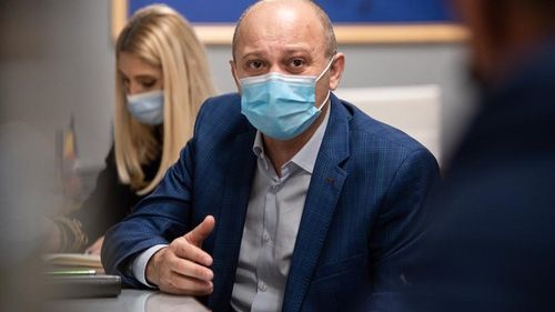 Cadariu spune că există o suprafață mai mare de plajă ce poate fi valorificată de antreprenori, însă autoritățile trebuie să se asigure că statul nu generează blocaje