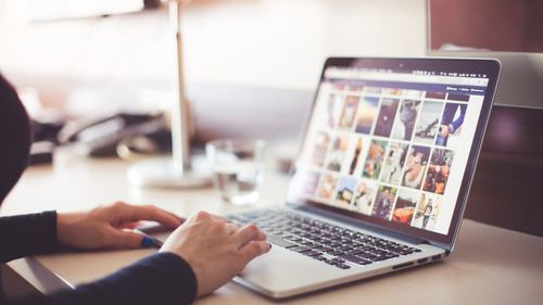 Deloitte: Comerțul online, vizat de o noua directiva UE. Operatorii de platforme vor fi obligați să raporteze către autoritățile fiscale informații referitoare la vânzările intermediate