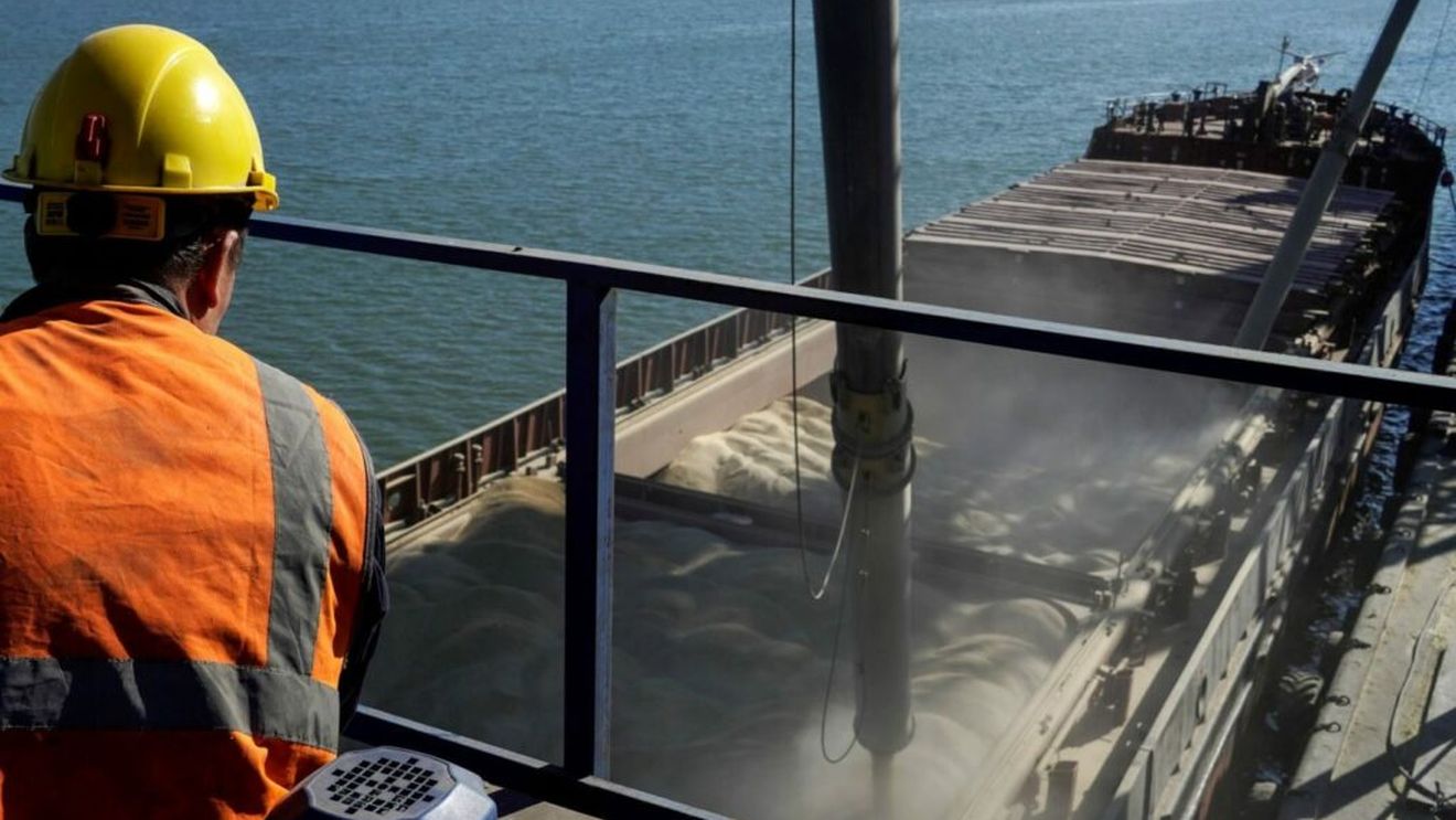 Ucraina anunță că a intensificat transportul de cereale către porturile de la Marea Neagră
