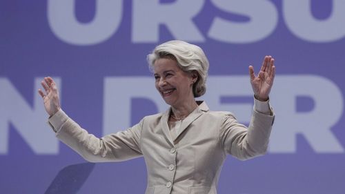 Războiul comercial: Trump speră să o întâlnească pe „fantastica” Ursula von der Leyen / Cum a răspuns președinta CE la compliment?