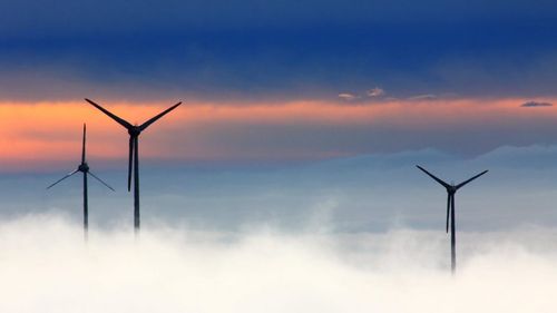 Analiză Bankwatch: Doar un sfert dintre proiectele din capitolul energie ce pot fi finanţate prin PNRR sunt cu adevărat verzi. Restul sunt proiecte care contribuie la schimbările climatice