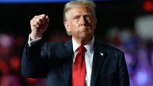 Tarifele vamale propuse de Trump: Impact global și riscuri pentru România