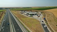CNAIR vrea 21 de miliarde lei în 30 de ani din concesionarea spațiilor de servicii de pe autostrăzi și drumuri de mare viteză. Privații vor amenaja benzinării, parcări, toalete cu duș