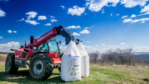 Azomureș reîncepe producția de îngrășăminte, de mâine, cu gaz de import