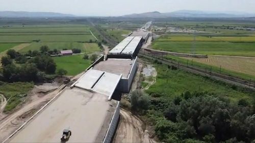 Precizări ale CNAIR, după apariția unor imagini care ar arăta montarea unui pod strâmb pe Lotul 2 al Autostrăzii Sebeș-Turda: Este o iluzie optică