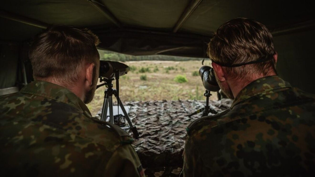 Germania intenționează să aloce sute de miliarde de euro investițiilor în apărare / Berlinul ia în calcul chiar depășirea limitei de deficit bugetar, dată fiind urgența de a întări securitatea europeană