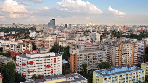 Analiză Colliers: Creștere economică sub așteptări în 2024, dar un an record pentru retail, turism și infrastructură  