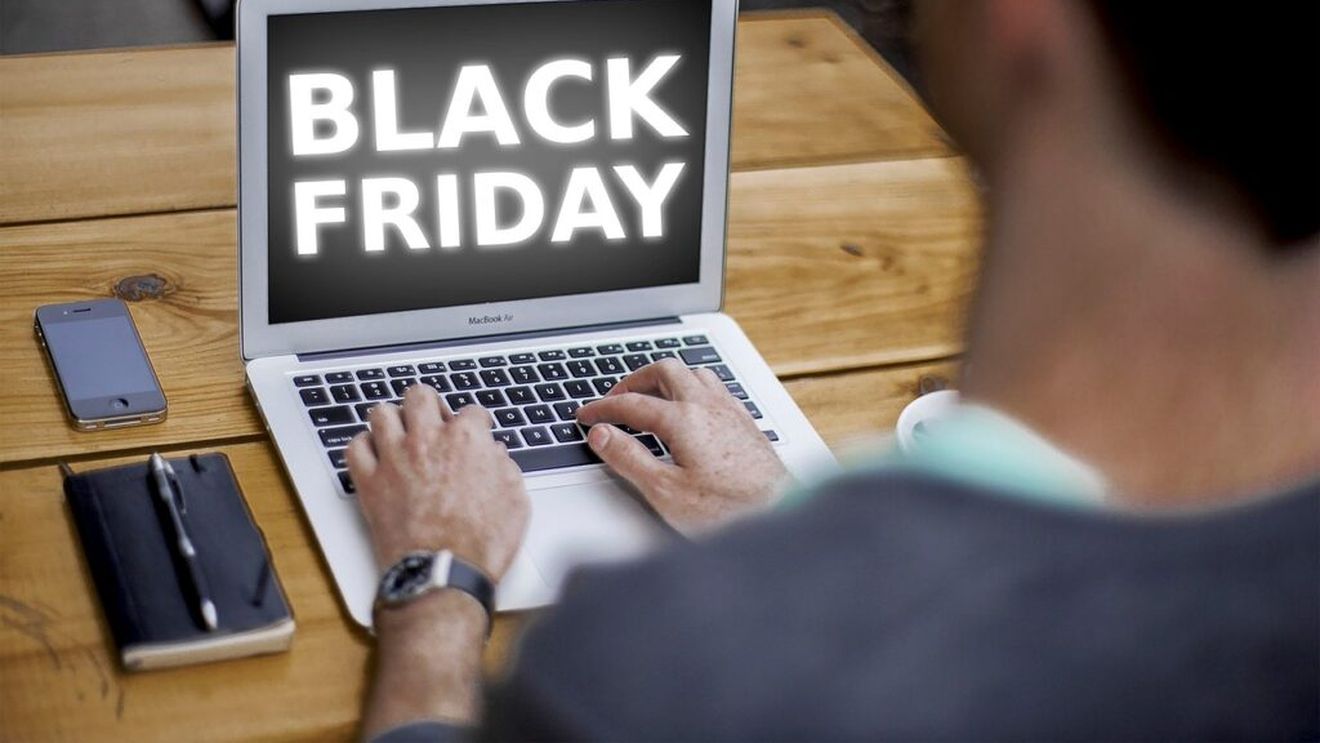 Inflația din România, cea mai mare din UE, ar putea aduce încasări istorice de BlackFriday, de jumătate de miliard de euro, dar şi o scădere importantă a numărului de produse comercializate (analiză) 