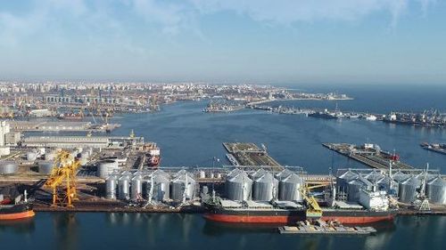 Ministrul Transporturilor a semnat pentru modernizarea şi extinderea infrastructurii de alimentare cu apă şi canalizare în Portul Constanţa / Investiție de 165 de milioane de lei