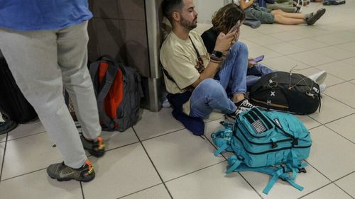 Aeroportul Otopeni, fără aer condiționat pe caniculă / Sistemul de climatizare, suprasolicitat, este avariat