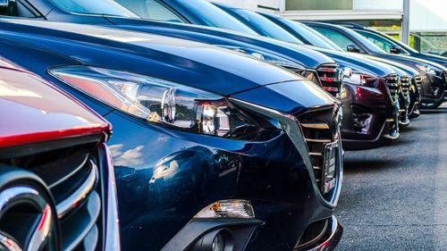 Afacerile din comerţul cu autovehicule şi motociclete au crescut cu 16% în primele opt luni ale anului