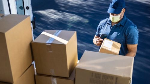 Sondaj. Europenii își fac cumpărăturile de sărbători mai devreme anul acesta, pentru a evita erorile lanțurilor de aprovizionare