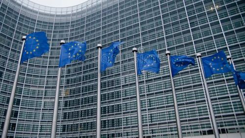 Comisia Europeană va lansa o strategie portuară şi o strategie maritimă industrială a UE