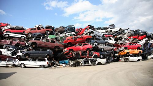 Scăderea valorii tichetelor pentru maşinile electrice a scăzut interesul pentru acestea, consideră ministrul Mediului. Discuții pentru modificări la Programul Rabla de anul viitor