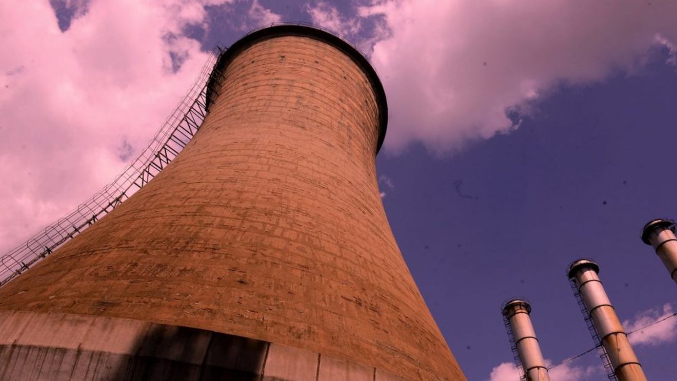 Elcen angajează cu 6 milioane lei un consultant care să o ajute în toată procedura de fuziune cu Termoenergetica