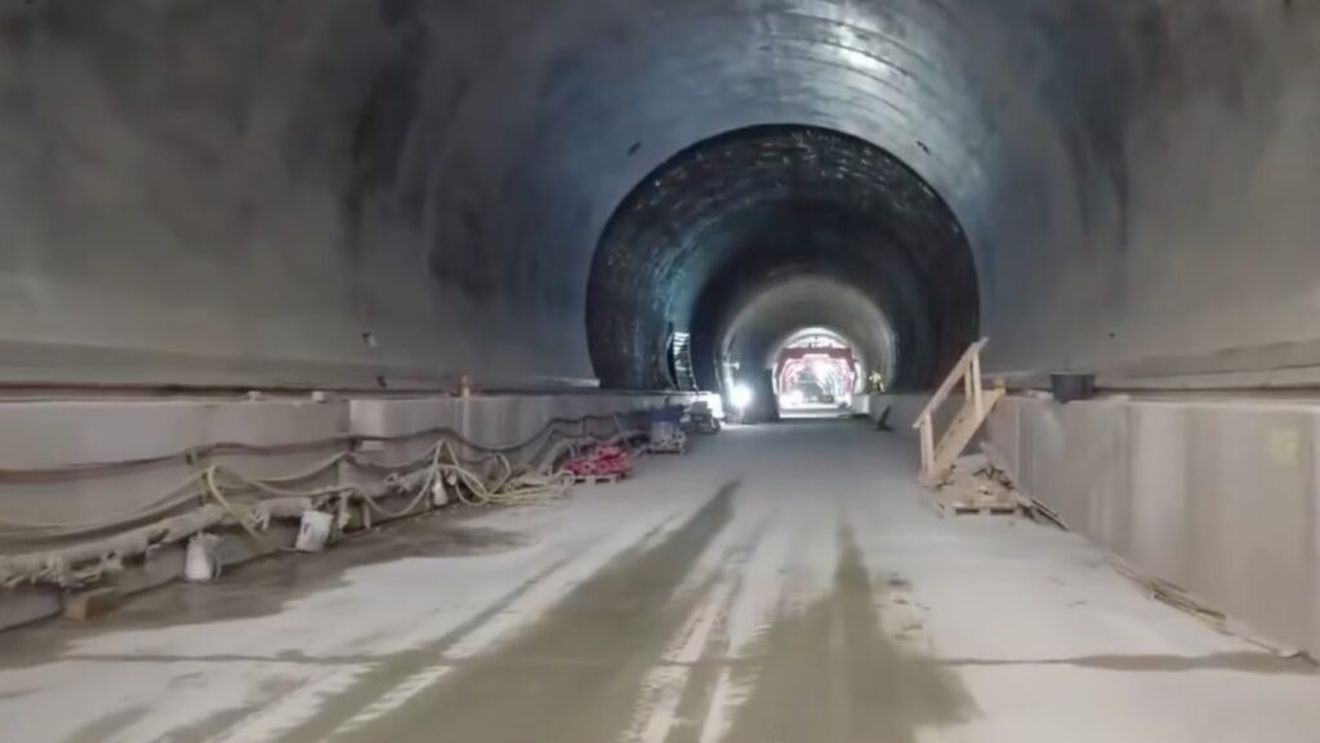 Autostrada Sibiu – Pitești: Constructorul austriac PORR face luni străpungerea primei galerii a tunelului de pe lotul Tigveni – Curtea de Argeș