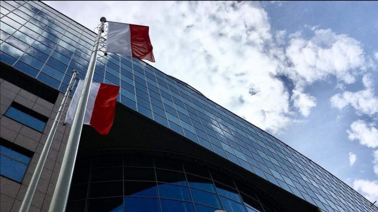 PKO Bank Polski, cea mai mare bancă din Polonia, vine în România. Compania va începe activitatea în a doua jumătate a anului 2022, printr-o sucursală corporativă