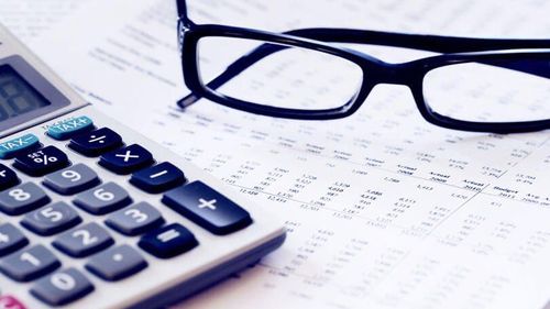 Vicepreşedinte ANRE, despre facturile greşite la energie: Furnizorii nu au știut în ce ordine să aplice plafonarea și compensarea