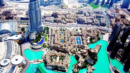 Raport: Emiratele Arabe Unite, principalul magnet de bogăţie din lume pentru al treilea an consecutiv