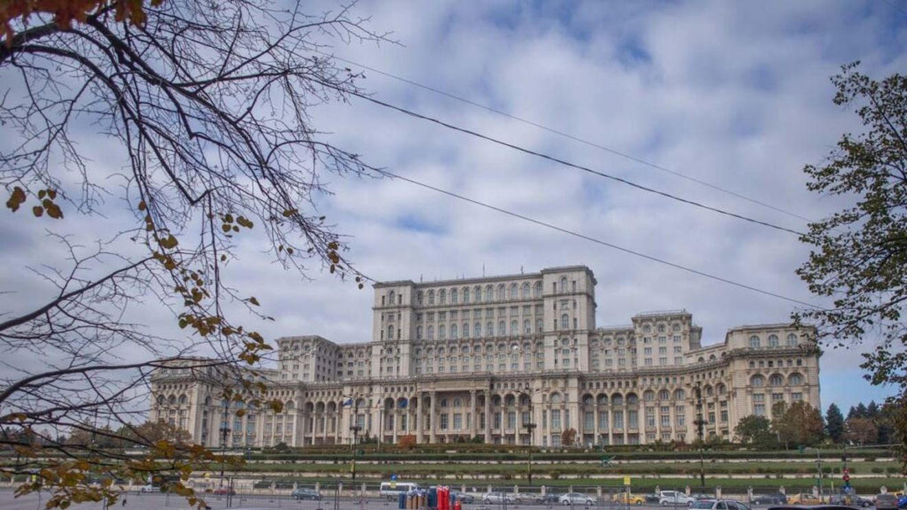 LIVE Rezultate alegeri parlamentare: PSD a câștigat alegerile cu peste 22%, AUR e consolidat pe locul secund cu 18%, urmat de PNL și USR, la peste 99% din voturi numărate / Trei partide extremiste în Parlament, cu peste 30% / UDMR intră în Parlament cu peste 6% / PSDU și PSDI, partide-clonă PSD, au împreună 2,2%