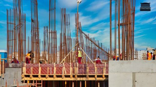 Cât de vulnerabilă e piața construcțiilor din România? Director de Federație a Patronatelor în sector: 70% din materiale sunt din import