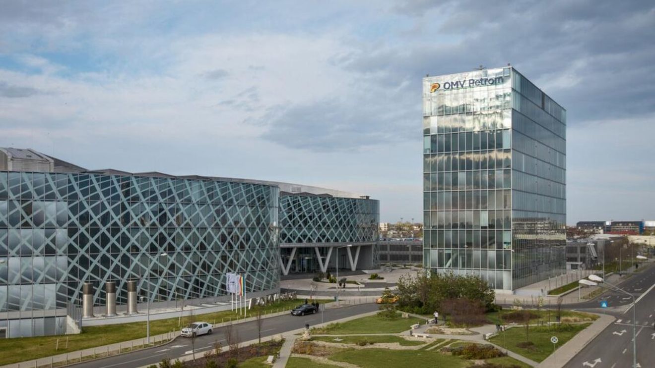 OMV Petrom se așteaptă ca majorarea de taxe să nu aibă un impact imediat în cerere, dar estimează o uşoară scădere la începutul anului viitor