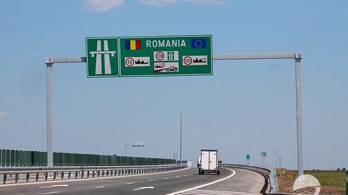 Asociația Pro Infrastructură, despre autostrăzile care pierd banii din PNRR: Vinovații? Mai întâi, responsabilii CNAIR și ai SEAP care au dat de gard cu licitațiile / Comisia Europeană a zis încă din august 2024 că nu ne mai dă banii. Din rațiuni electorale, Ciolacu, Grindeanu și Boloș au tăcut mâlc și au băgat adânc mizeria sub preș