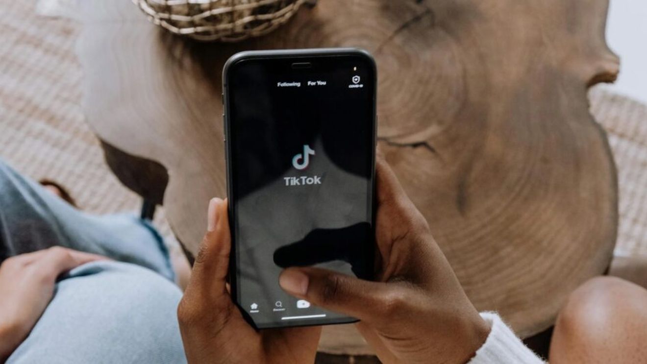 Aplicația Tiktok și posibilii ei cumpărători. Cât ar putea valora aceasta?