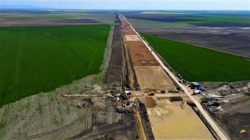 Nazare: Am reuşit să convingem Comisia Europeană să trecem Autostrada Moldovei integral pe grant, asta înseamnă fonduri nerambursabile/ Nici la momentul concepţiei PNRR această autostradă nu fusese pe grant, ci pe împrumut