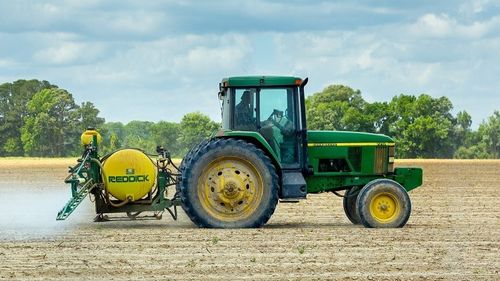 Ministrul Mediului spune că a făcut plângere penală împotriva celor care încearcă să înşele potenţialii beneficiari ai programului „Rabla pentru tractoare”